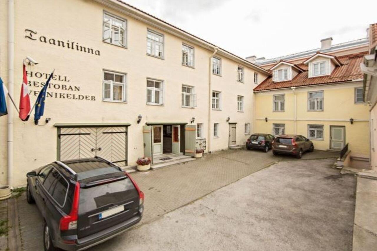Taanilinna Hotell Tallinn Exterior foto