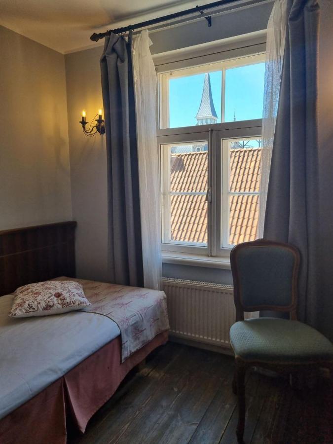 Taanilinna Hotell Tallinn Exterior foto