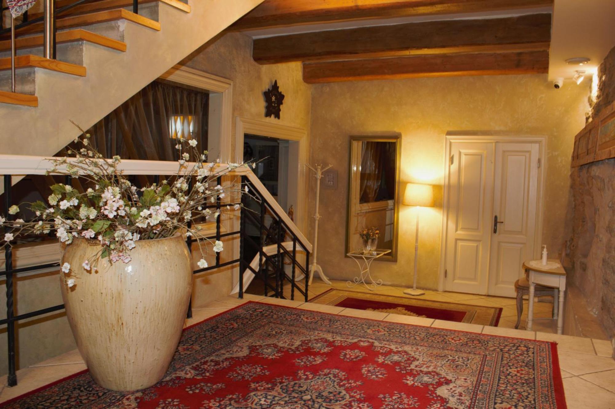 Taanilinna Hotell Tallinn Exterior foto